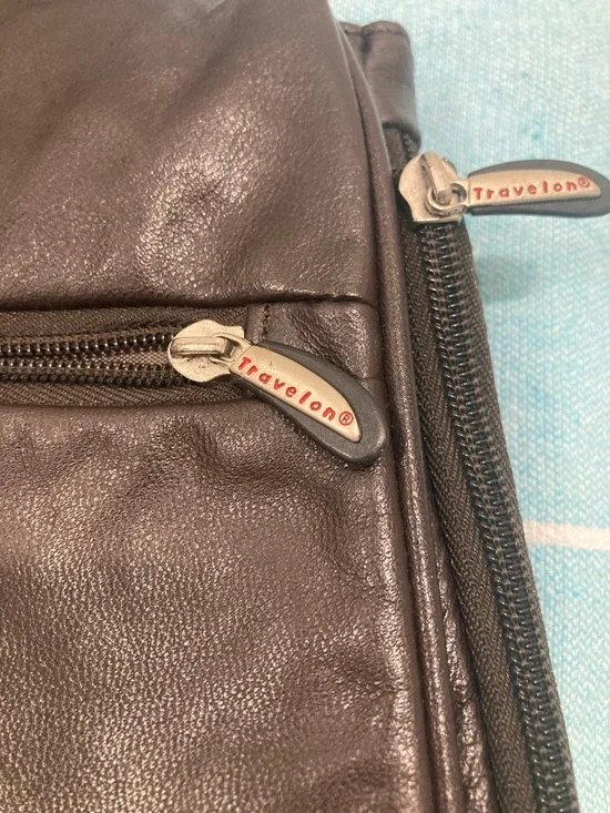 Classic Black Leather Crossbody Sling Bag for Men - Picture 8 of 8